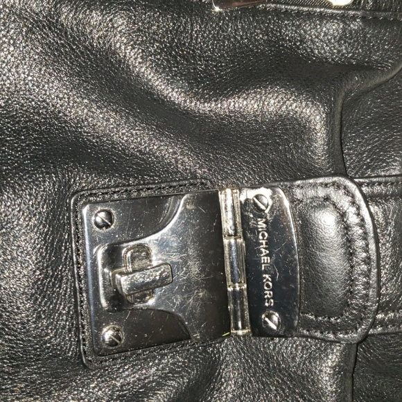 Authentic Michael Kors purse - Picture 4 of 5